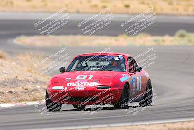 media/May-31-2025-CalClub SCCA (Sat) [[2c1a04e1ee]]/Qualifying/Group 5/Turn 4/